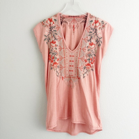Johnny Was Calida Coral Embroidered Cap Sleeve Top - Picture 2 of 8
